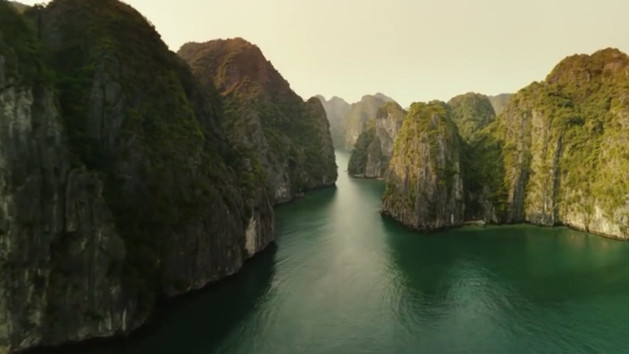 Bom tấn Kong: Skull Island (2017) quay tại Vịnh Hạ Long, Ninh Bình và Quảng Bình.