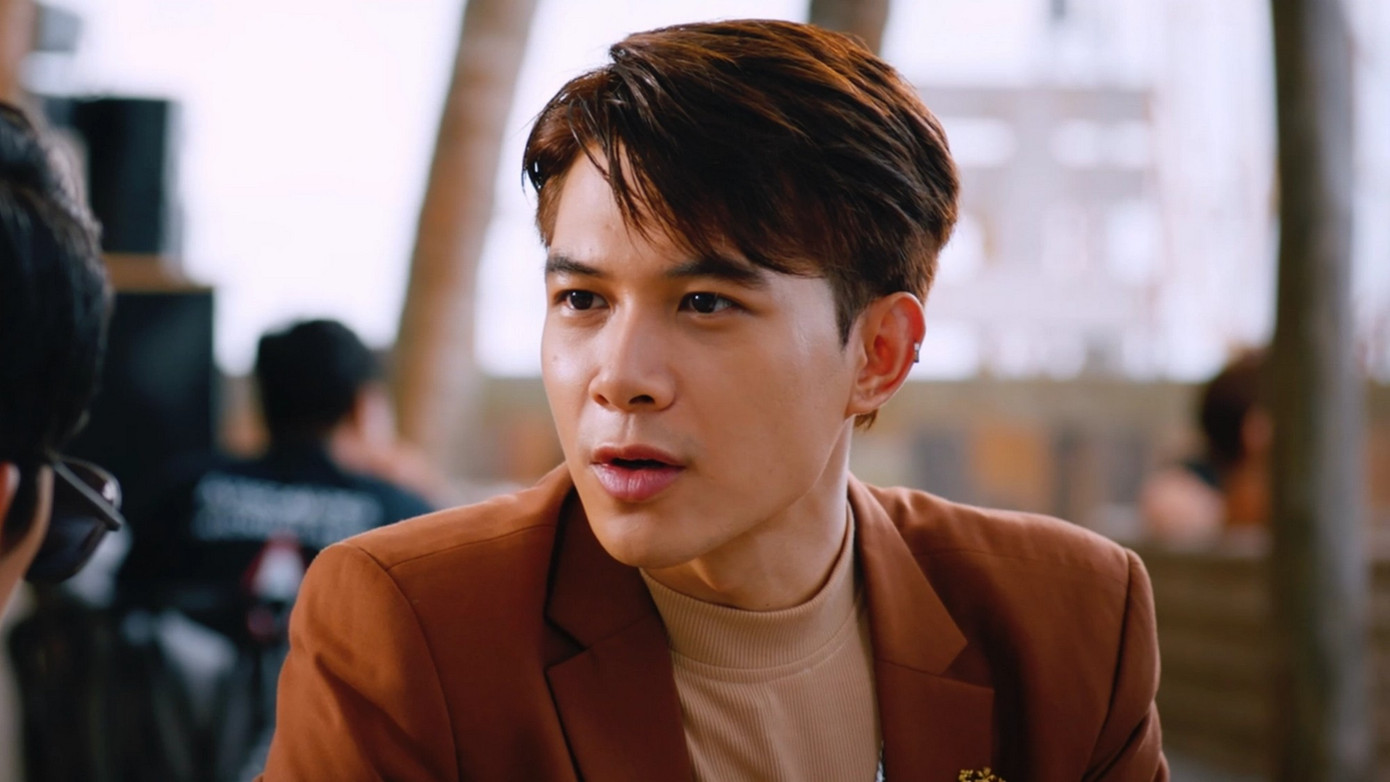 Tạo hình Anh Tú trong phim Siêu lừa gặp siêu lầy.