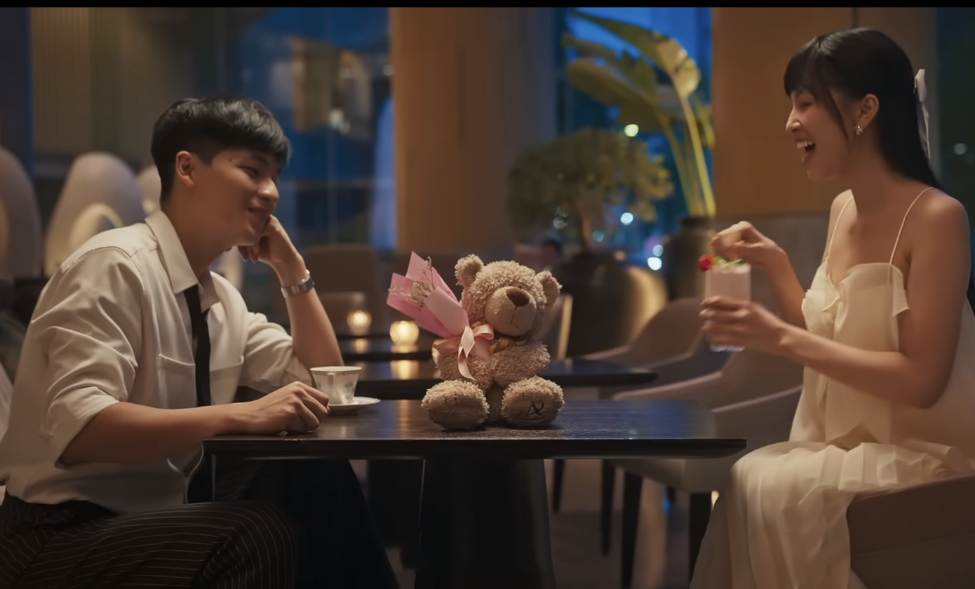 Một vài hình ảnh trong trailer. Một vài hình ảnh trong trailer.