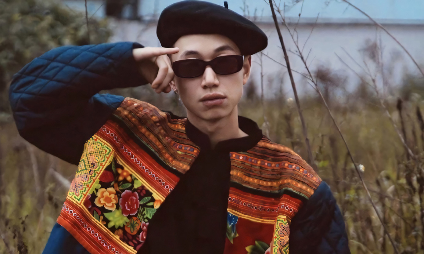 Bản rap không chỉ có ca từ ấn tượng mà phần âm nhạc cũng rất thu hút. Bản rap không chỉ có ca từ ấn tượng mà phần âm nhạc cũng rất thu hút.