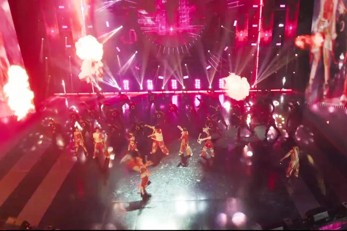 Một vài hình ảnh trong phim. Một vài hình ảnh trong phim.