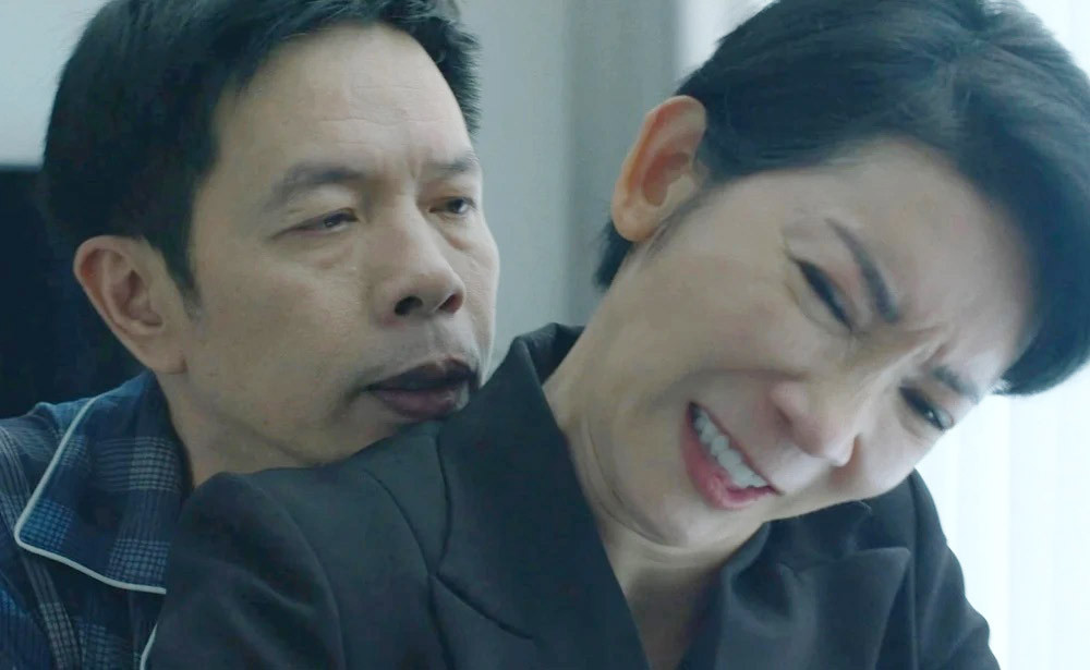 Thái Hòa cũng không cứu nổi Cái giá của hạnh phúc. Thái Hòa cũng không cứu nổi Cái giá của hạnh phúc.