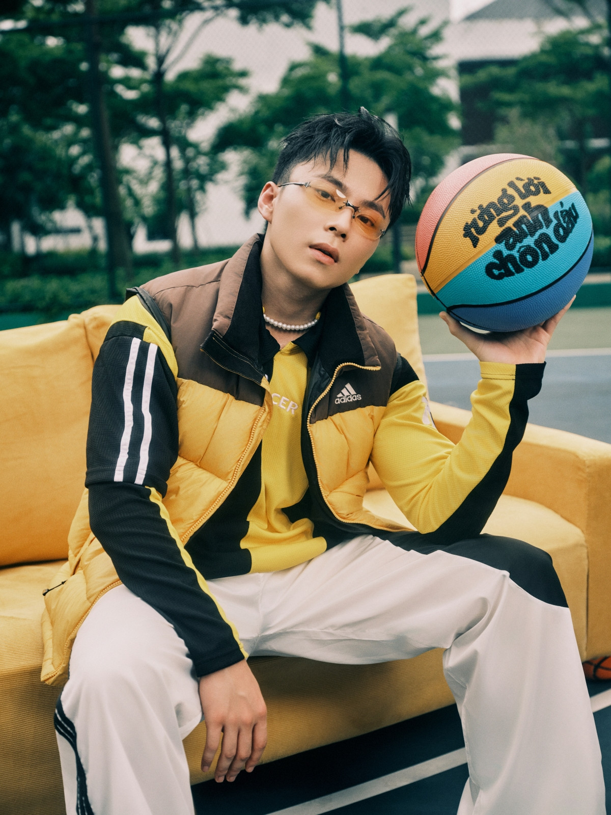 Còn 'tân binh' WOKEUP lại càng chứng minh sự 'nên tay' trong việc sản xuất âm nhạc. Còn 'tân binh' WOKEUP lại càng chứng minh sự 'nên tay' trong việc sản xuất âm nhạc.