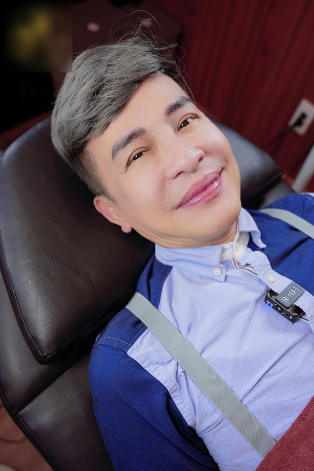 Hình ảnh của MC Thanh Bạch sau khi thẩm mỹ khiến nhiều người không nhận ra. Hình ảnh của MC Thanh Bạch sau khi thẩm mỹ khiến nhiều người không nhận ra.