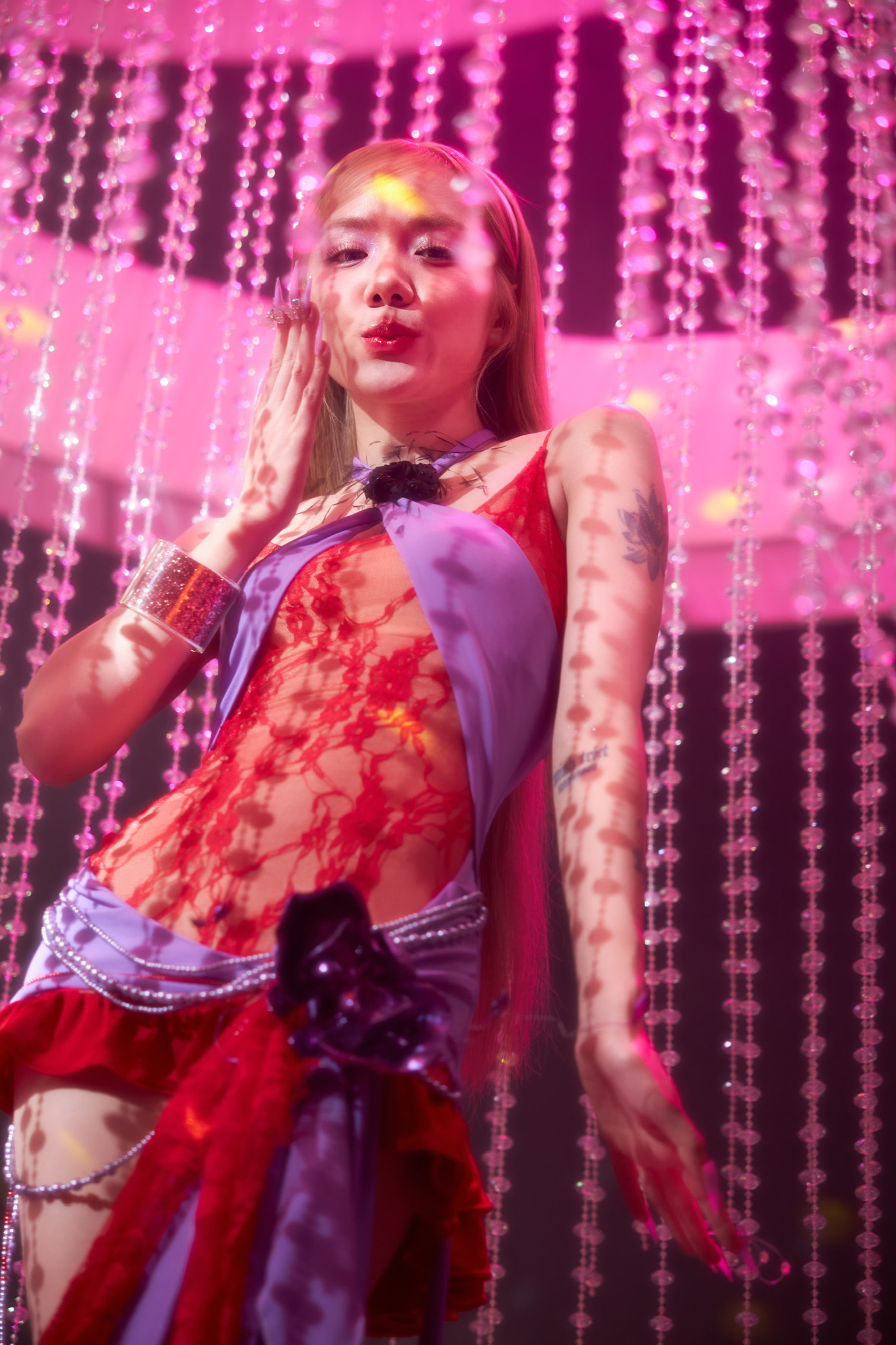 Phương Ly chính thức quay lại thị trường âm nhạc cùng ca khúc mới. Phương Ly chính thức quay lại thị trường âm nhạc cùng ca khúc mới.