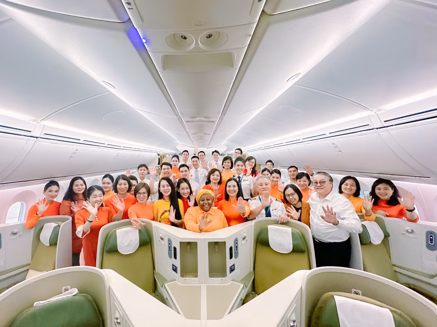 Cộng đồng quốc tế đánh giá cao chiến dịch Tô cam bầu trời Việt Nam - Tô cam bầu trời quốc tế bởi tính truyền thông, lan toả của chiến dịch.