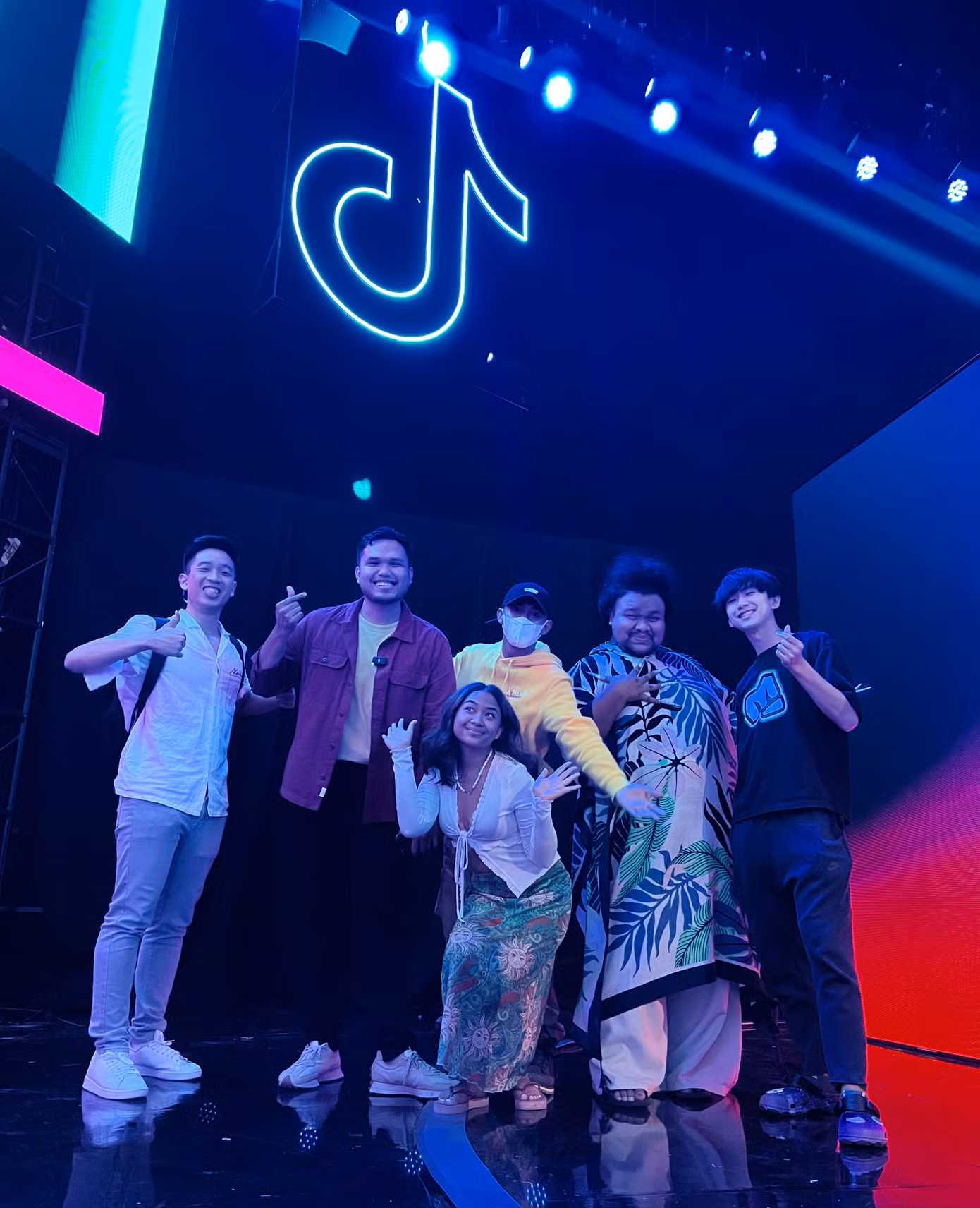 Và trở thành top 6 đại diện của Đông Nam Á tại sự kiện For You Stage 2022.