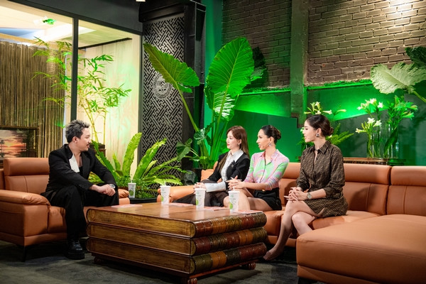 Bộ tứ đồng hành cùng chương trình. Bộ tứ đồng hành cùng chương trình.