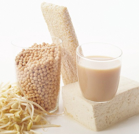 Đậu nành và các sản phẩm từ đậu nành. Ảnh: Internet