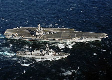 Mỹ đã ngay lập tức cử tàu sân bay đến eo biển Đài Loan và gửi đi một thông điệp cứng rắn khi cuộc khủng hoảng xảy ra năm 1995-1996