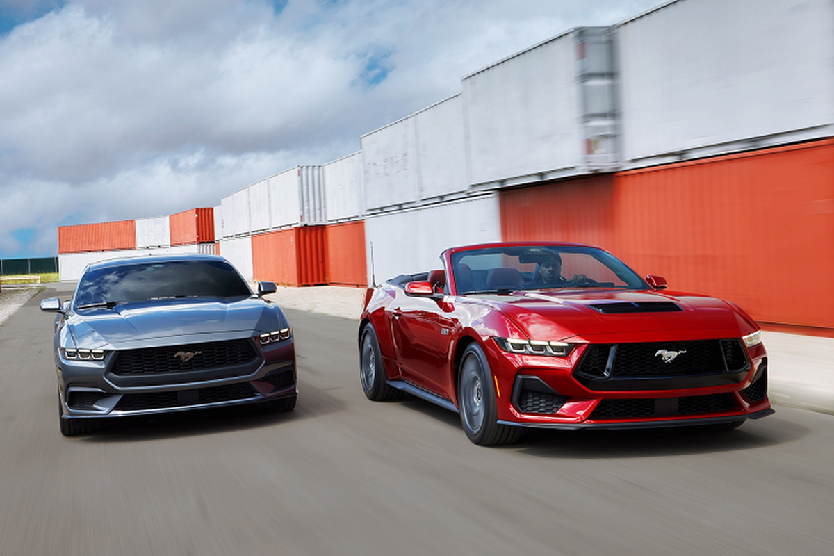 Ford Mustang. Ford Mustang.
