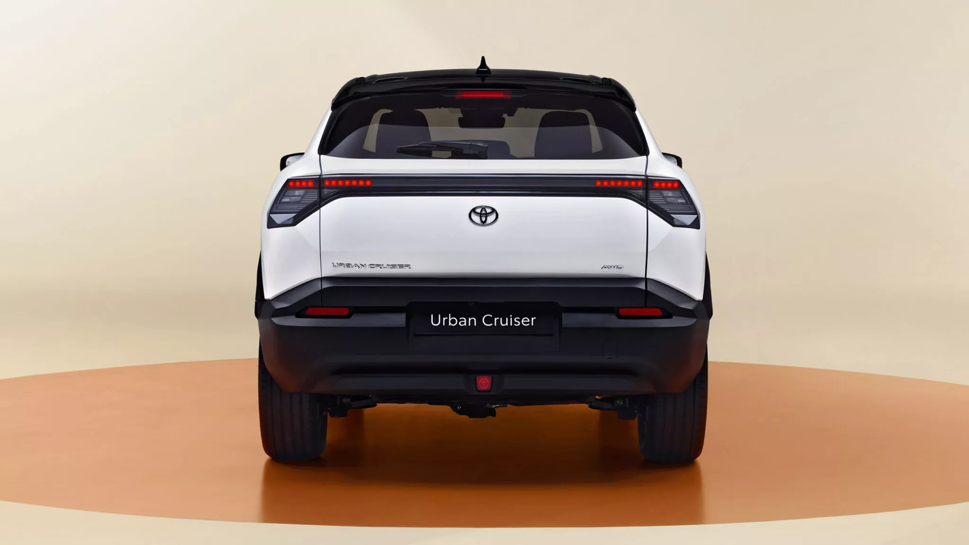 Toyota giới thiệu SUV điện cỡ nhỏ mới ảnh 3