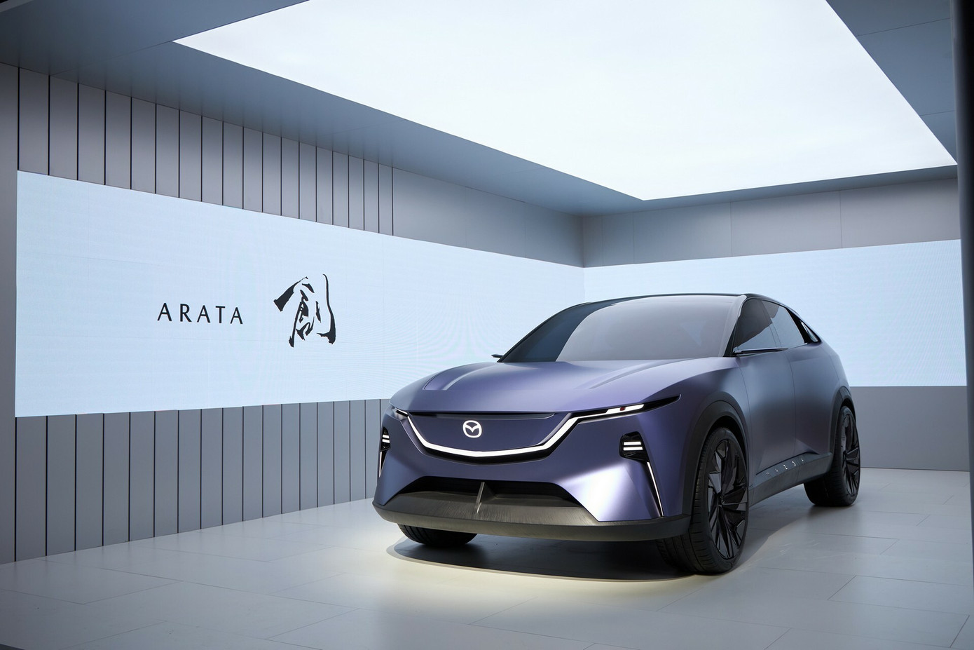 Mẫu xe điện concept Mazda Arata. Mẫu xe điện concept Mazda Arata.