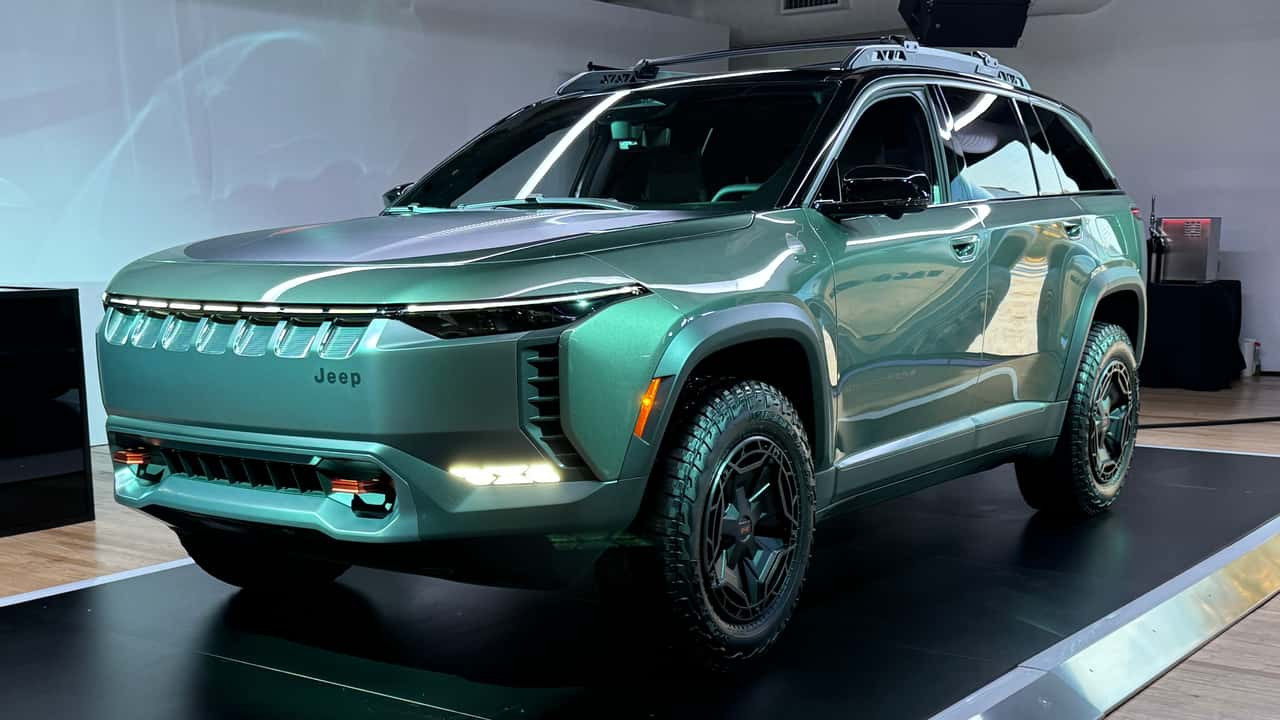 Bản concept của xe điện Jeep Wagoneer S.