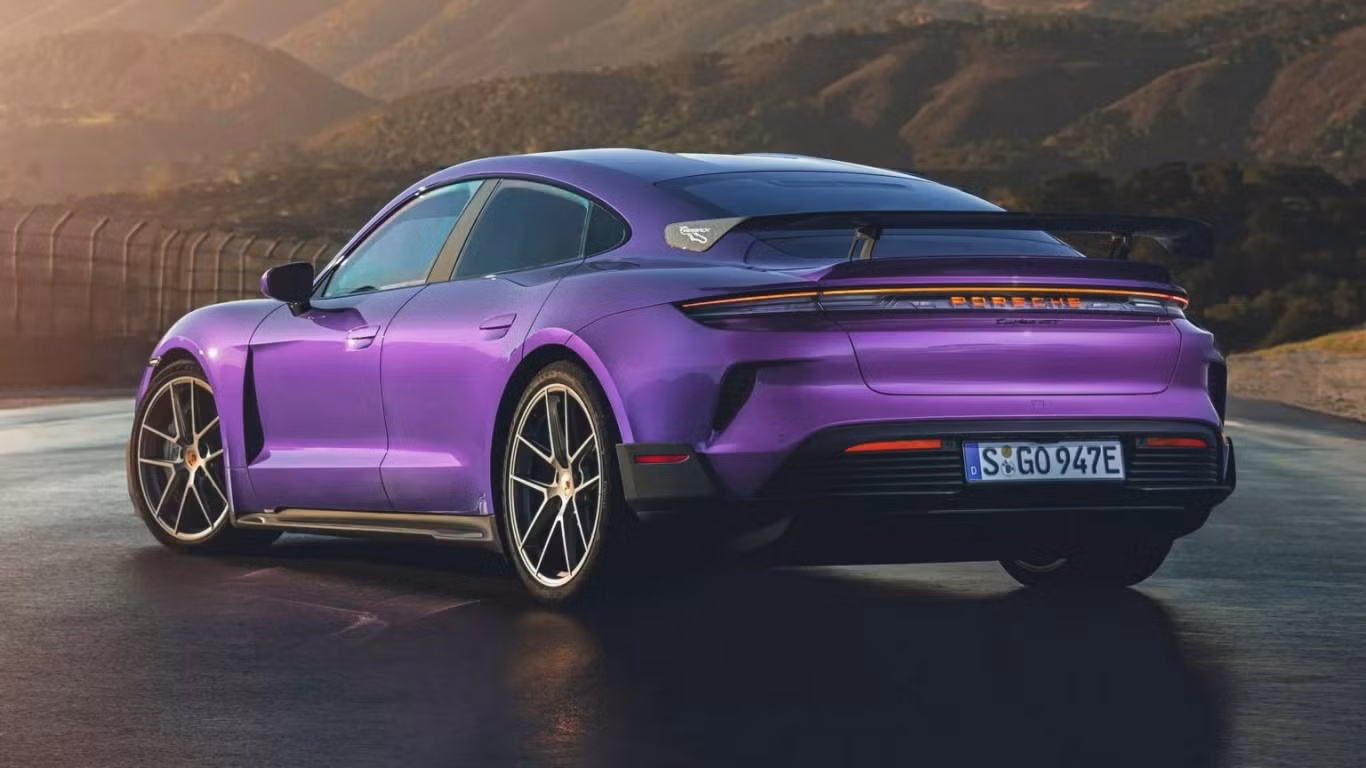 Porsche ra mắt siêu xe điện Taycan mạnh nhất lịch sử ảnh 4
