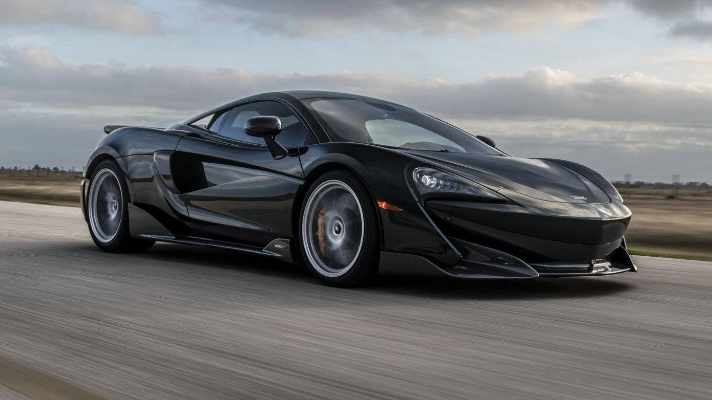 Siêu xe McLaren 600LT được trang bị động cơ V8 twin-turbo 3.8L, cho công suất 600 mã lực và mô-men xoắn cực đại 620 Nm. Siêu xe McLaren 600LT được trang bị động cơ V8 twin-turbo 3.8L, cho công suất 600 mã lực và mô-men xoắn cực đại 620 Nm.