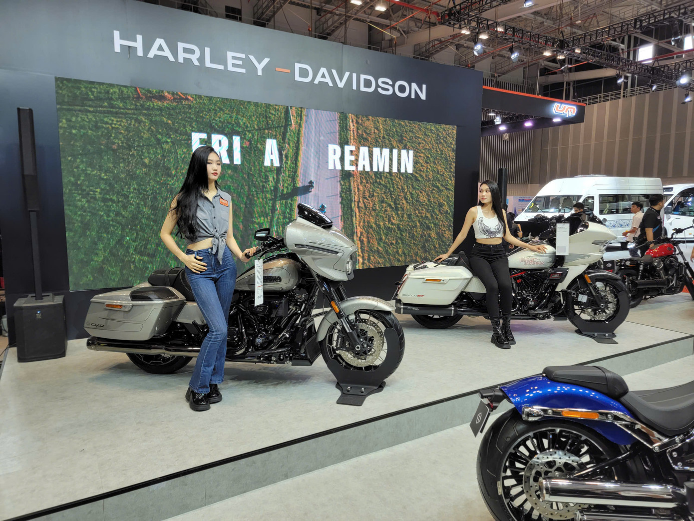 Gian hàng xe máy cao cấp của thương hiệu Harley-Davidson.