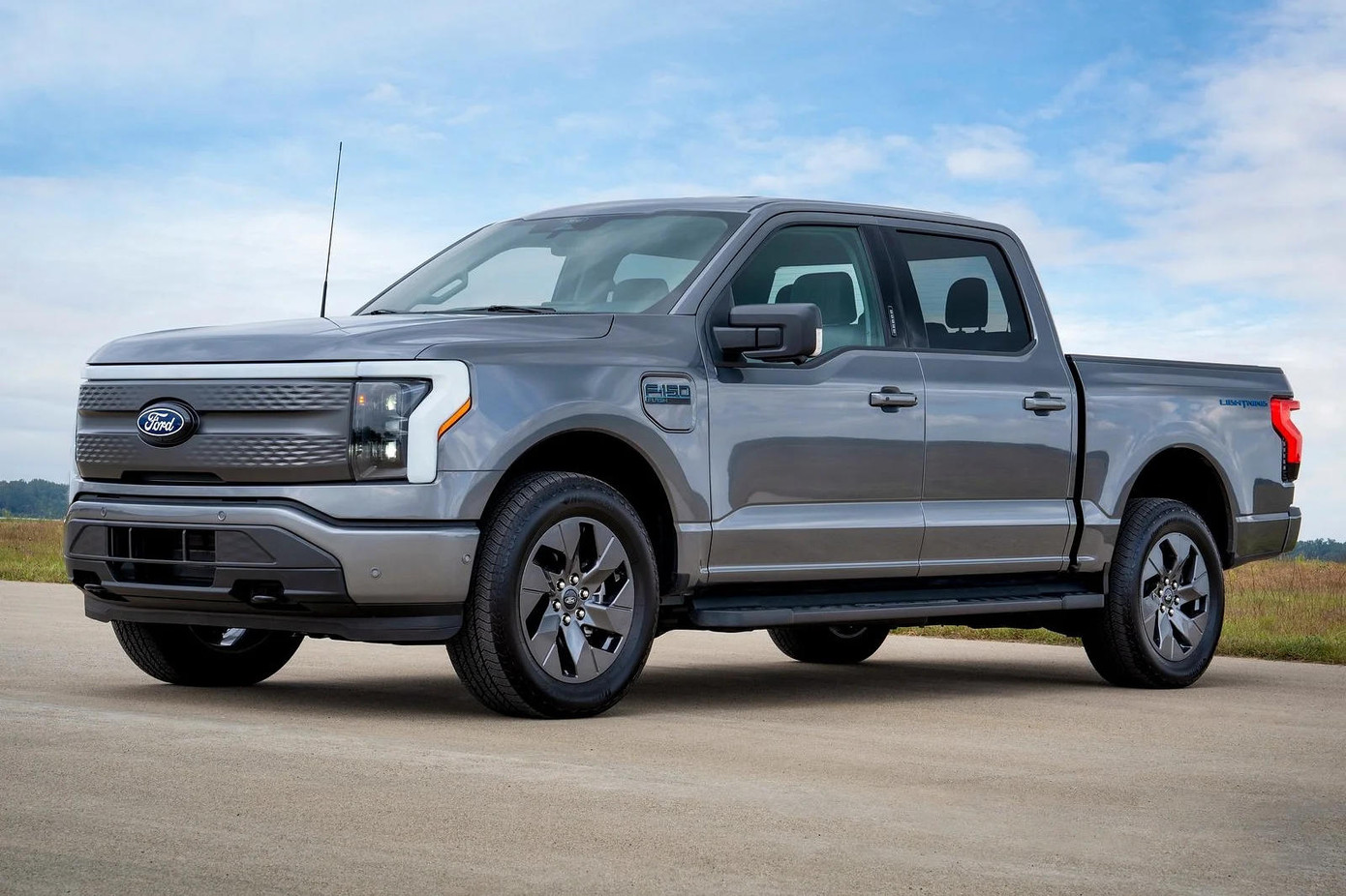Bán tải điện Ford F-150 Lightning.