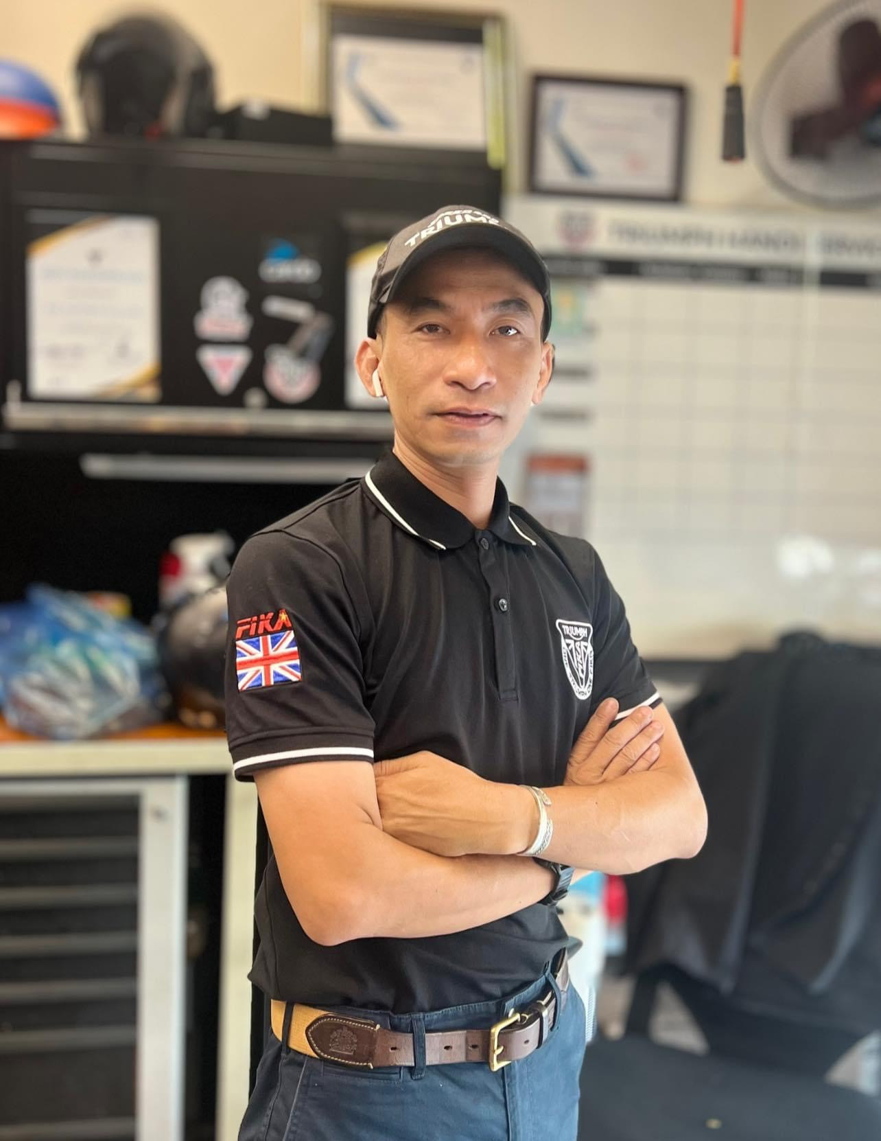 Anh Nguyễn Văn Lộc - chuyên gia về xe mô tô Triumph.