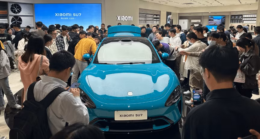 Xe điện Xiaomi SU7 'cháy hàng' chỉ sau một ngày ra mắt tại Trung Quốc.