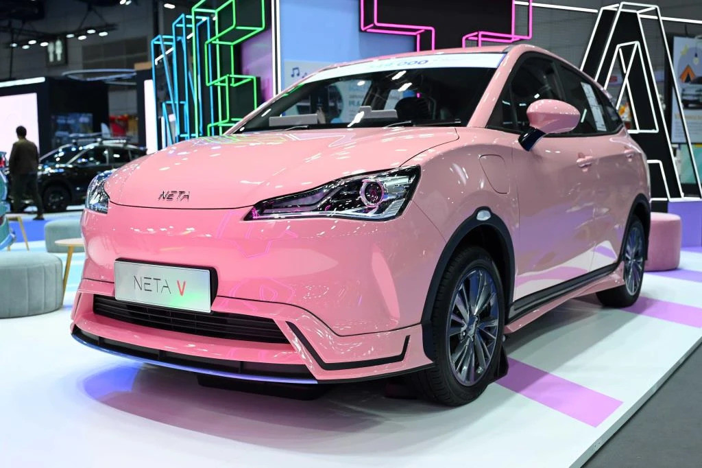 Mẫu xe điện Neta V từng gây ấn tượng khi ra mắt thị trường Đông Nam Á nhờ thiết kế mang phong cách của Tesla.