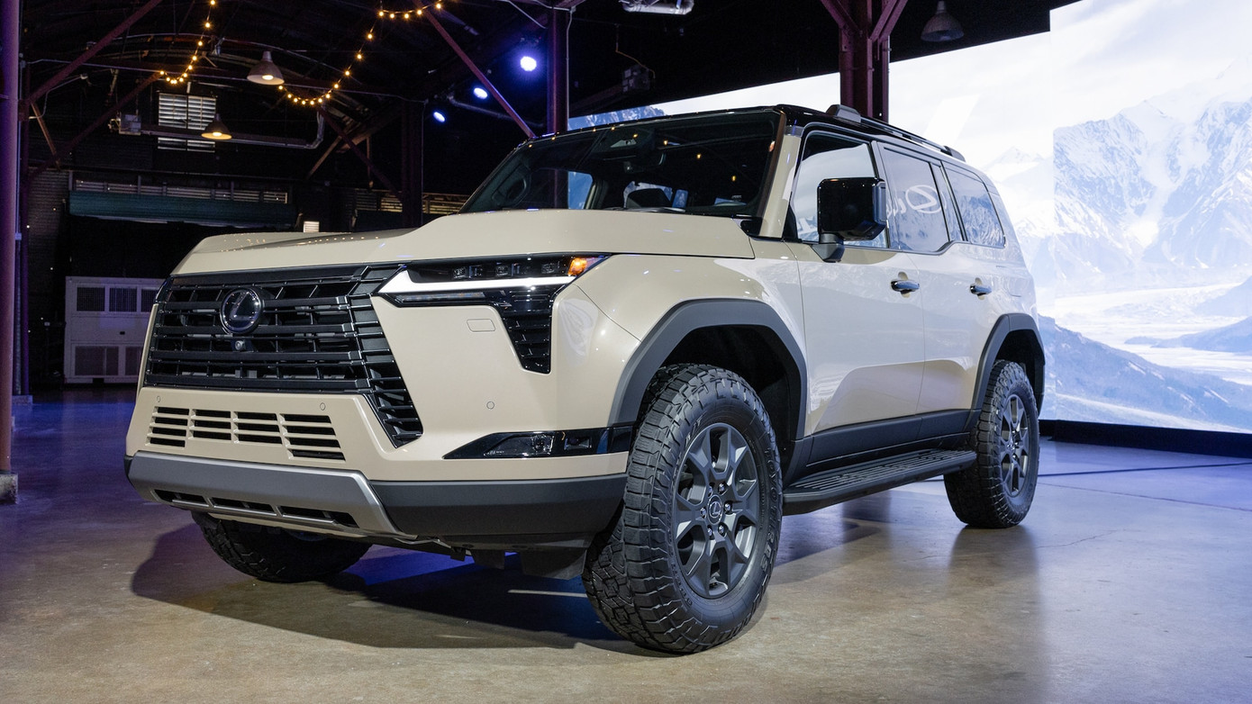 Lexus GX 2024. Lexus GX 2024.