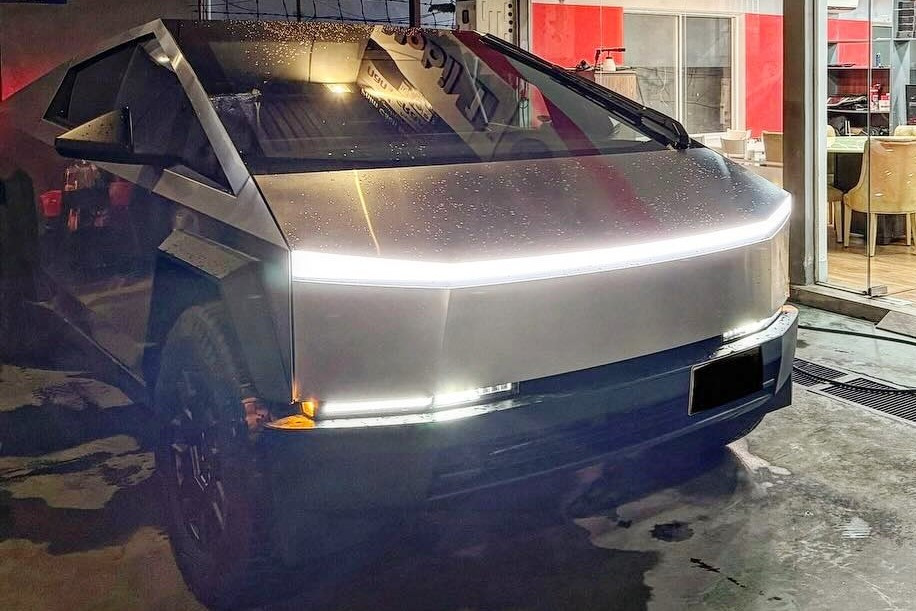 Mẫu bán tải điện đình đám Tesla Cybertruck đã có mặt tại Việt Nam. Ảnh: Đỗ Huy. Mẫu bán tải điện đình đám Tesla Cybertruck đã có mặt tại Việt Nam. Ảnh: Đỗ Huy.