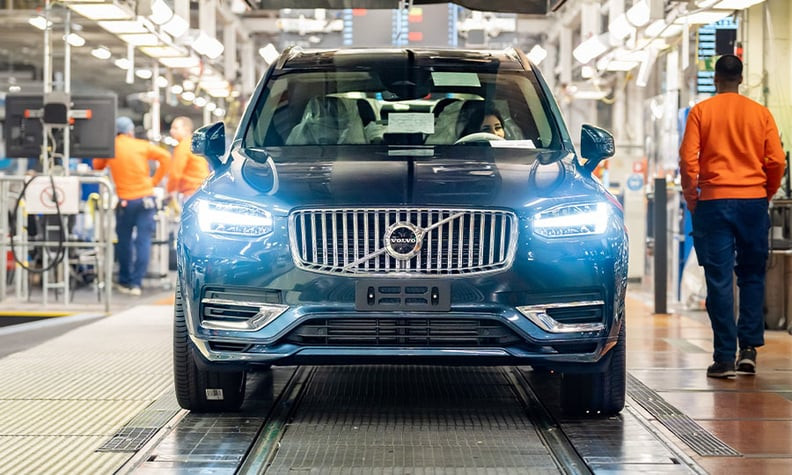 Chiếc Volvo chạy động cơ diesel cuối cùng xuất xưởng là SUV XC90 được đem trưng bày tại bảo tàng. Chiếc Volvo chạy động cơ diesel cuối cùng xuất xưởng là SUV XC90 được đem trưng bày tại bảo tàng.