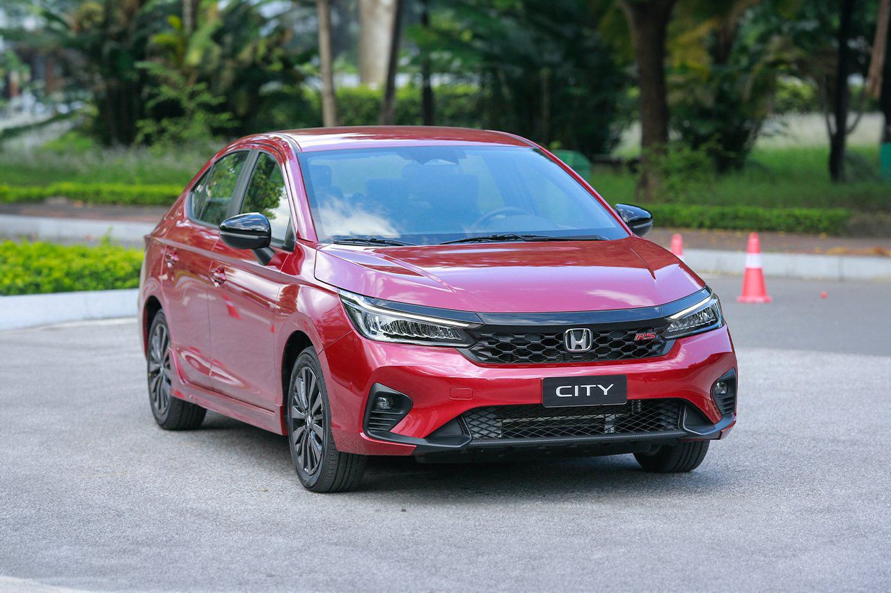 Honda City tăng trưởng mạnh để vươn lên dẫn đầu phân khúc sedan cỡ B tháng 4.