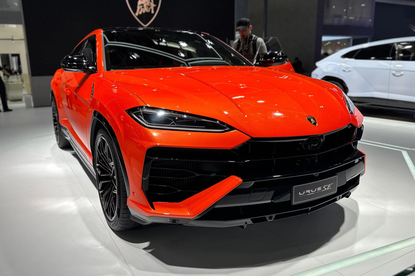 Lamborghini Urus SE là phiên bản mới nhất của dòng xe được trang bị công nghệ plug-in hybrid.
