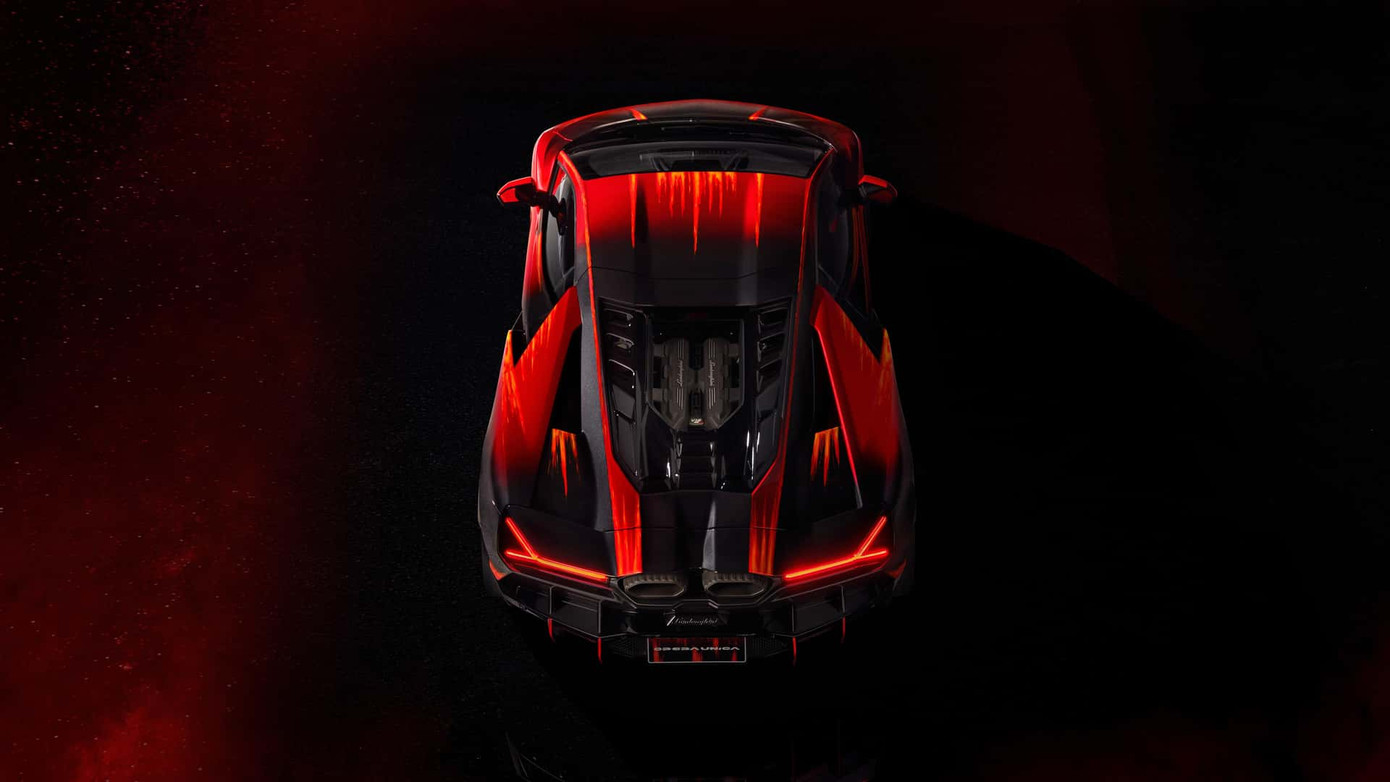 Giống như bản tiêu chuẩn, Lamborghini Revuelto Opera Unica vẫn được trang bị động cơ hút khí tự nhiên V12 dung tích 6.5L, công suất tối đa 825 mã lực và mô-men xoắn cực đại 725 Nm.