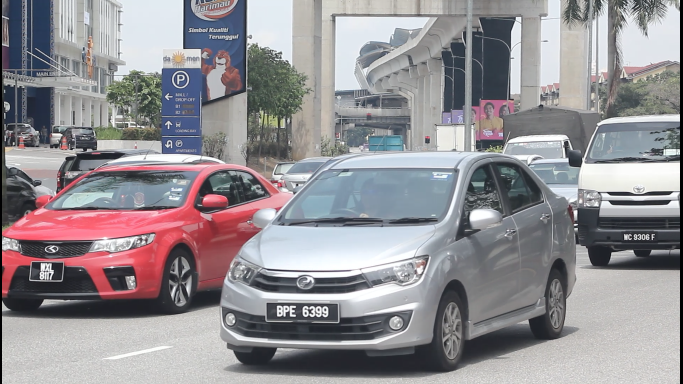 Hai thương hiệu ô tô nội địa Malaysia là Perodua và Proton đang áp đảo về thị phần so với xe ngoại. Hai thương hiệu ô tô nội địa Malaysia là Perodua và Proton đang áp đảo về thị phần so với xe ngoại.
