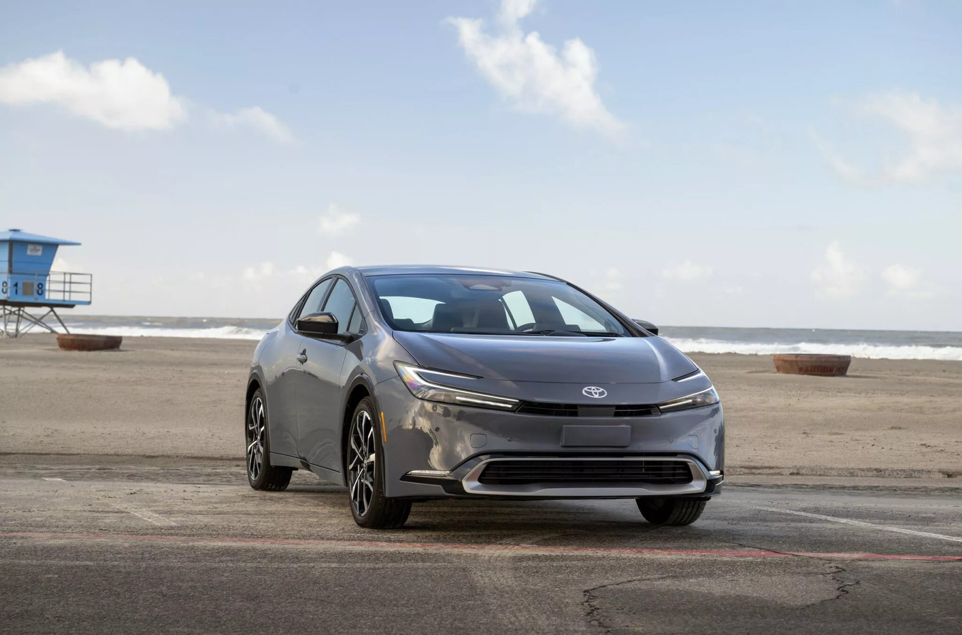 Toyota Prius PHEV 2025. Toyota Prius PHEV 2025.