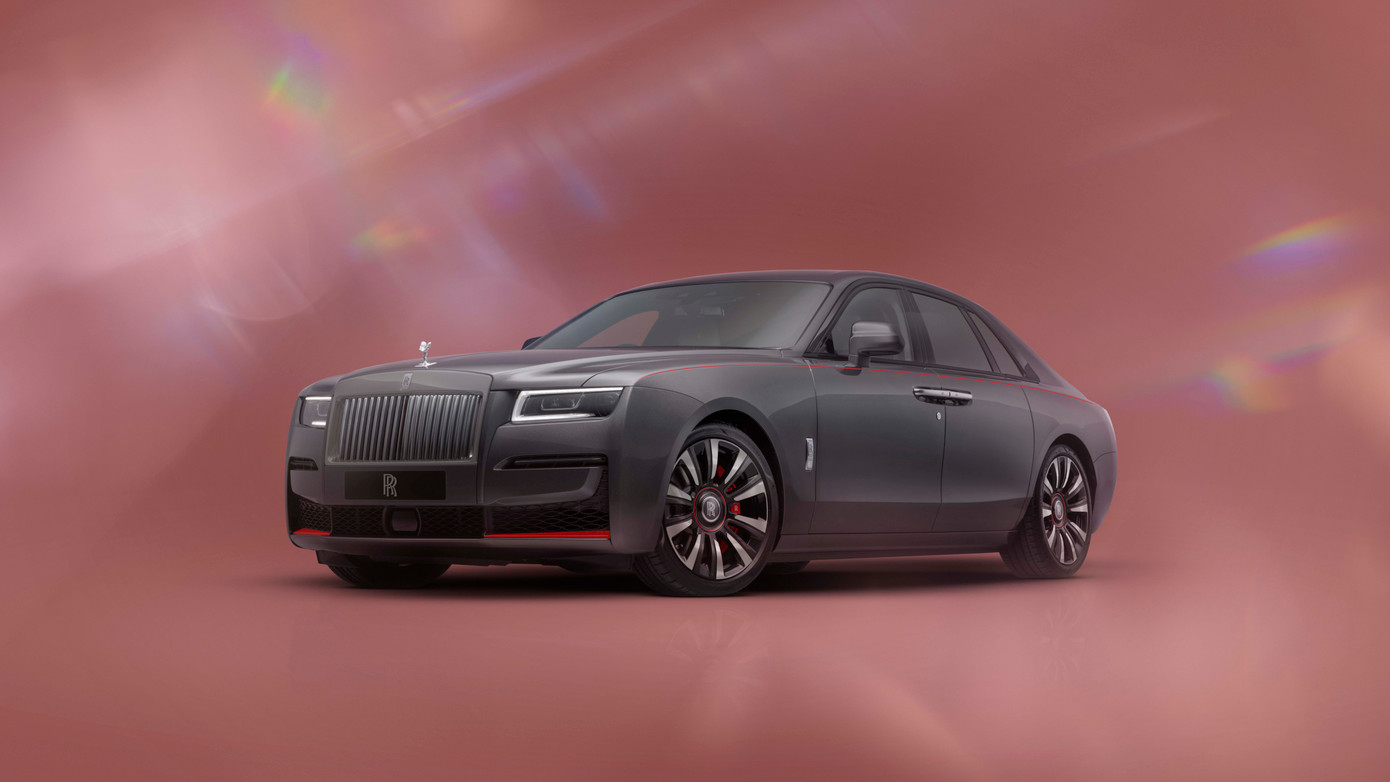 Mẫu xe siêu sang Rolls-Royce Ghost Prism ra mắt nhân dịp kỷ niệm 120 năm thành lập hãng. Mẫu xe siêu sang Rolls-Royce Ghost Prism ra mắt nhân dịp kỷ niệm 120 năm thành lập hãng.