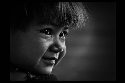 Chân dung - HCV FIAP - Em bé Cơtu – tác giả Đặng Văn Nở (Việt Nam)