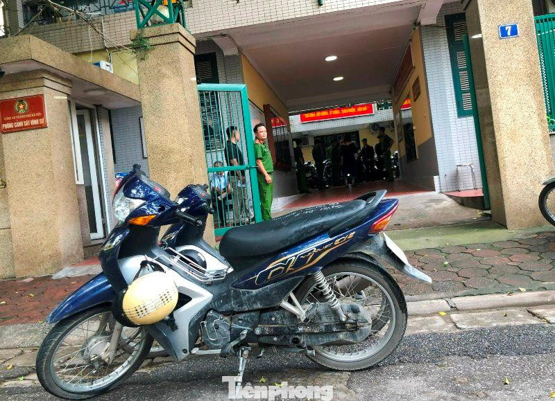 Tang vật là 2 xe máy các đối tượng sử dụng để gây các vụ án. Ảnh: Trọng Đảng