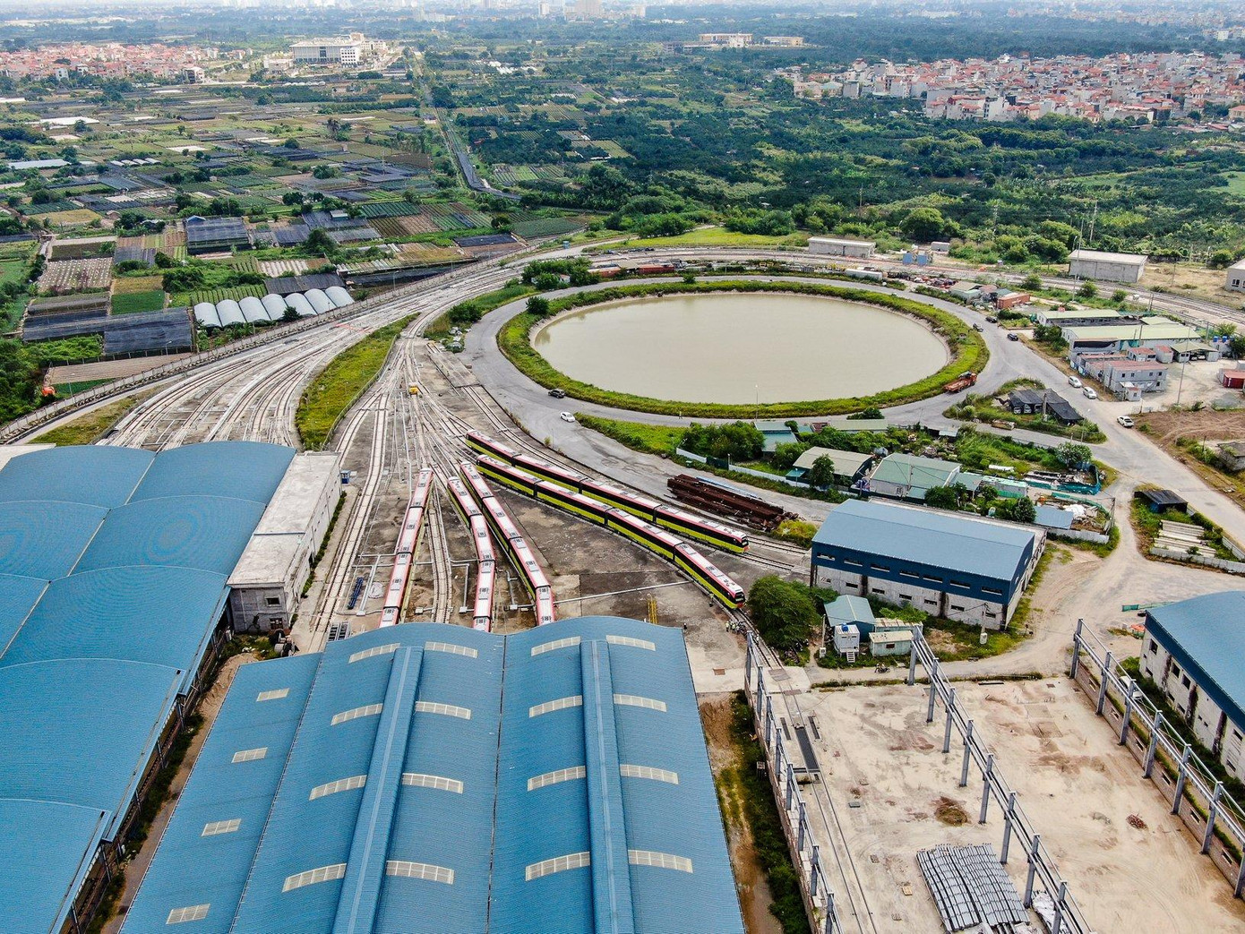 Công trường Depot Nhổn dự án đường sắt đô thị Nhổn - ga Hà Nội. Công trường Depot Nhổn dự án đường sắt đô thị Nhổn - ga Hà Nội.