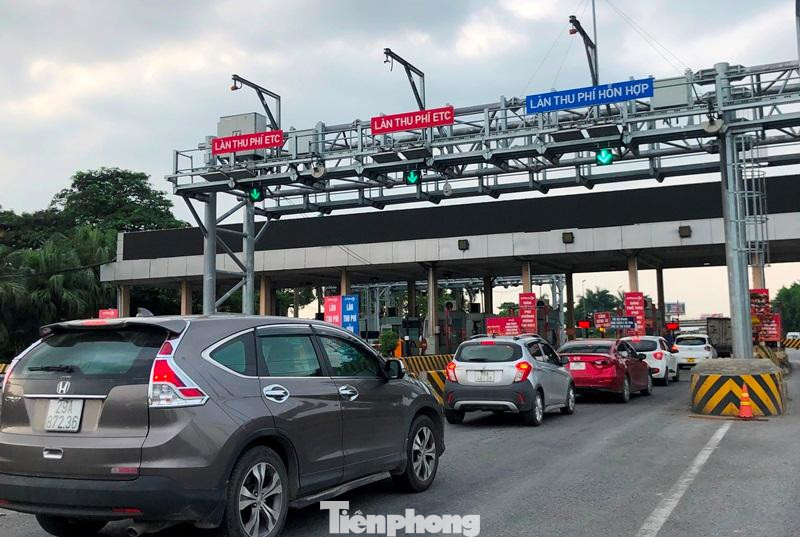 Nhiều ý kiến cho rằng, trạm thu phí Bắc Thăng Long - Nội Bài là một trong các trạm thu phí bị người dân phản ứng mạnh nhiều năm qua, Bộ GTVT cũng thừa nhận có bất cập, vì vậy cần được trả về đúng dự án ở Vĩnh Phúc.