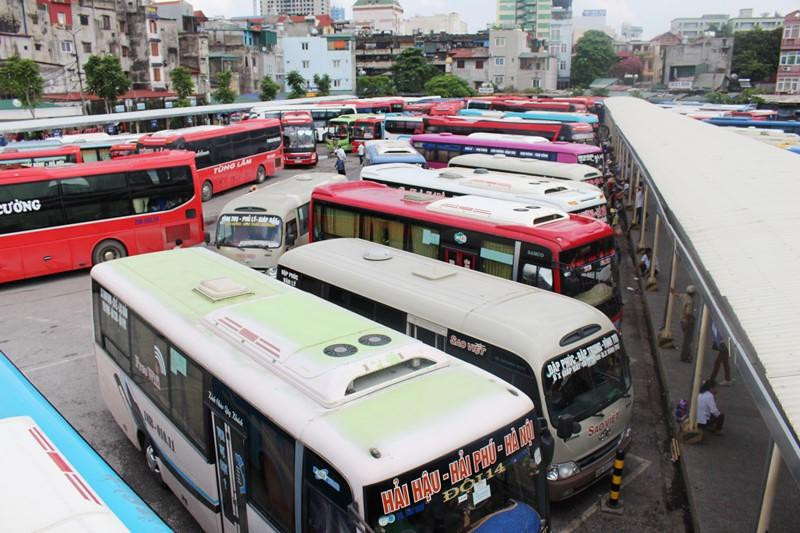 Bến xe Hà Nội dự kiến khách tăng 300% so với ngày thường.