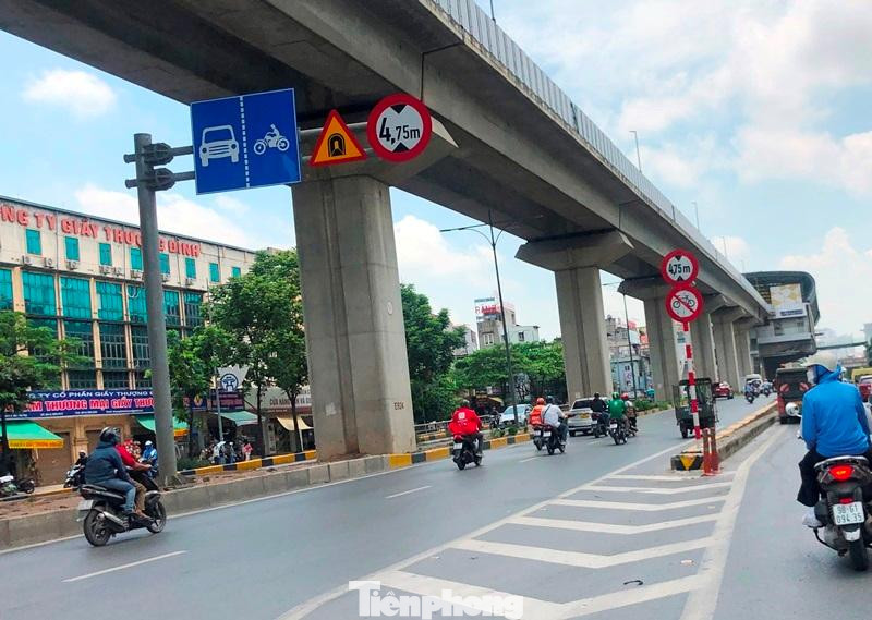 Tuyến đường Nguyễn Trãi (QL6) từ Ngã Tư Sở đi Hà Đông có chiều dài hơn 5 km. Việc tách dòng phương tiện đi riêng theo làn được Sở GTVT đề nghị thực hiện thí điểm từ đoạn Ngã Tư Sở đến nút Thanh Xuân. Sau 15 ngày (30/7), Sở này sẽ tổ chức đánh giá phương án.