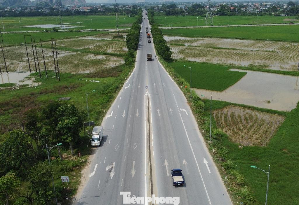 Dự án đường tránh phía Tây thành phố Thanh Hóa (QL1A) được Bộ GTVT ký hợp đồng thực hiện theo hình thức BOT với Cty Cổ phần BOT đường tránh Thanh Hóa (doanh nghiệp thực hiện dự án là liên danh 6 nhà đầu tư gồm: Tổng Cty Bitexco - Tổng Cty Cienco1 - Cty Vinawaco - Cty Thiết bị xây dựng Hồng Hà - Cty Xây dựng và Sản xuất vật liệu xây dựng Bình Minh - Cty Công trình giao thông I Thanh Hóa). Dự án và hoàn thành và thông xe năm 2018.