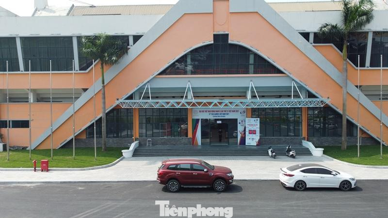 Từng là địa điểm được trưng dụng để phục vụ công tác phòng chống COVID-19, tuy nhiên sau khi được Tổng cục Thể dục thể thao và UBND thành phố Hà Nội khảo sát, đánh giá, nhà thi đấu quận Tây Hồ (101 Xuân La) được chọn là 1 trong 15 điểm thi đấu các môn thể thao tại Đại hội Thể thao Đông Nam Á 2021 (SEA Games 31). Từng là địa điểm được trưng dụng để phục vụ công tác phòng chống COVID-19, tuy nhiên sau khi được Tổng cục Thể dục thể thao và UBND thành phố Hà Nội khảo sát, đánh giá, nhà thi đấu quận Tây Hồ (101 Xuân La) được chọn là 1 trong 15 điểm thi đấu các môn thể thao tại Đại hội Thể thao Đông Nam Á 2021 (SEA Games 31).