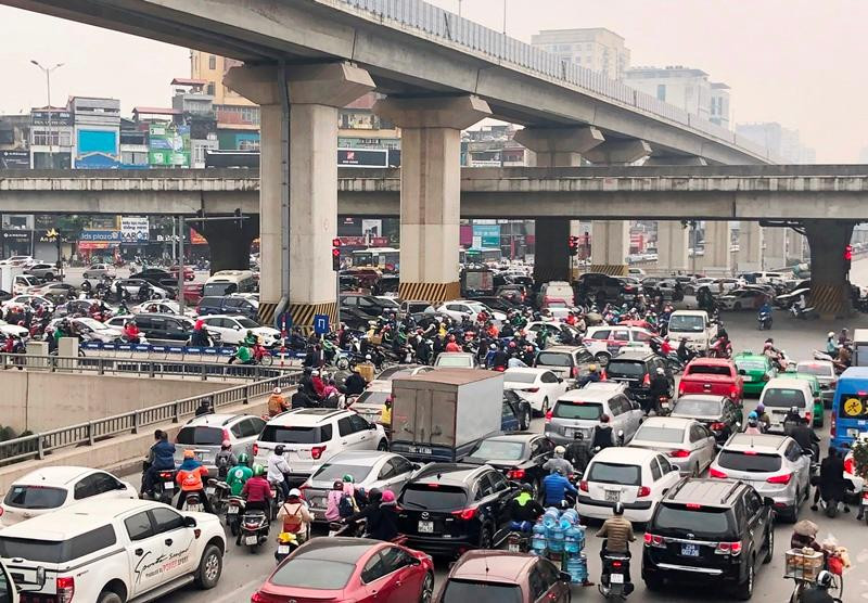 Ùn tắc thường xuyên xảy ra tại nhiều tuyến đường