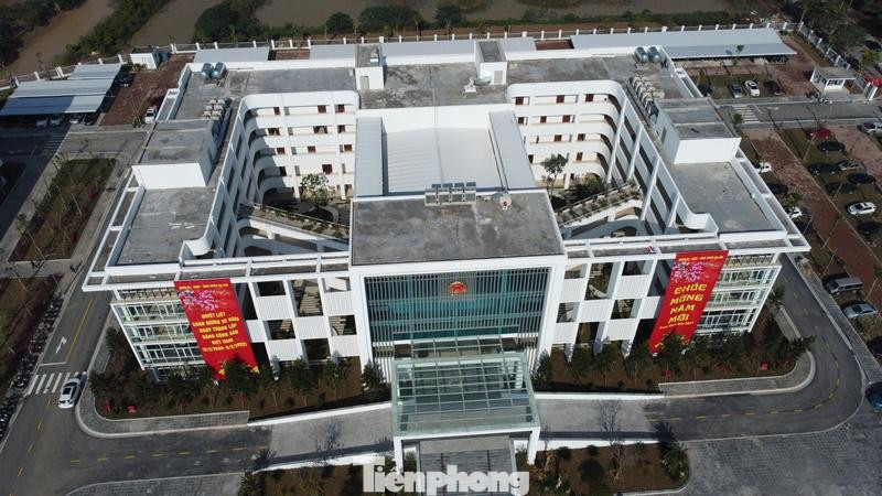 Công trình tòa nhà từ trên cao.