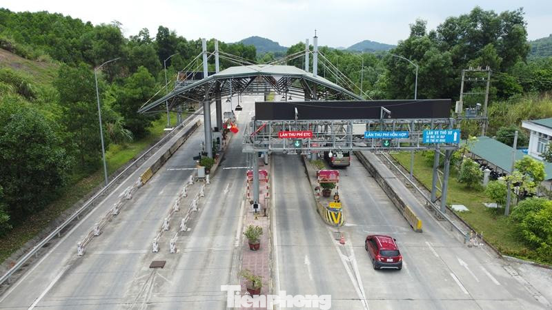 Trước thực tế trên, để không bị lỗ kéo dài, bị ngân hàng “siết” nợ vì vỡ phương án kinh doanh, nhà đầu tư muốn bỏ trạm, trả dự án cho cơ quan ký hợp đồng BOT là Bộ GTVT.