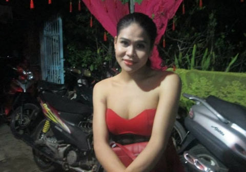 Cát Thy đang rất hạnh phúc với cuộc sống hôn nhân khi lấy được người chồng tốt dù rằng cuộc hôn nhân này chưa được xã hội nhìn nhận