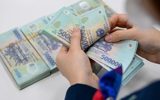 Chính phủ ban hành Kế hoạch triển khai thực hiện chính sách tiền lương mới. Chính phủ ban hành Kế hoạch triển khai thực hiện chính sách tiền lương mới.