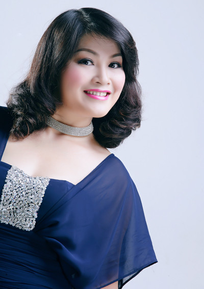 Nghệ sỹ opera Vành Khuyên. Nghệ sỹ opera Vành Khuyên