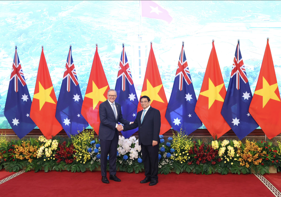 Hai Thủ tướng chụp ảnh lưu niệm trước cuộc hội đàm. (Ảnh: Như Ý) Hai Thủ tướng chụp ảnh lưu niệm trước cuộc hội đàm. (Ảnh: Như Ý)