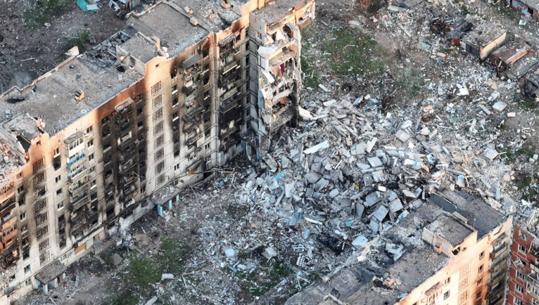 Cảnh tan hoang ở Bakhmut ngày 1/6. (Ảnh: Getty) Cảnh tan hoang ở Bakhmut ngày 1/6. (Ảnh: Getty)